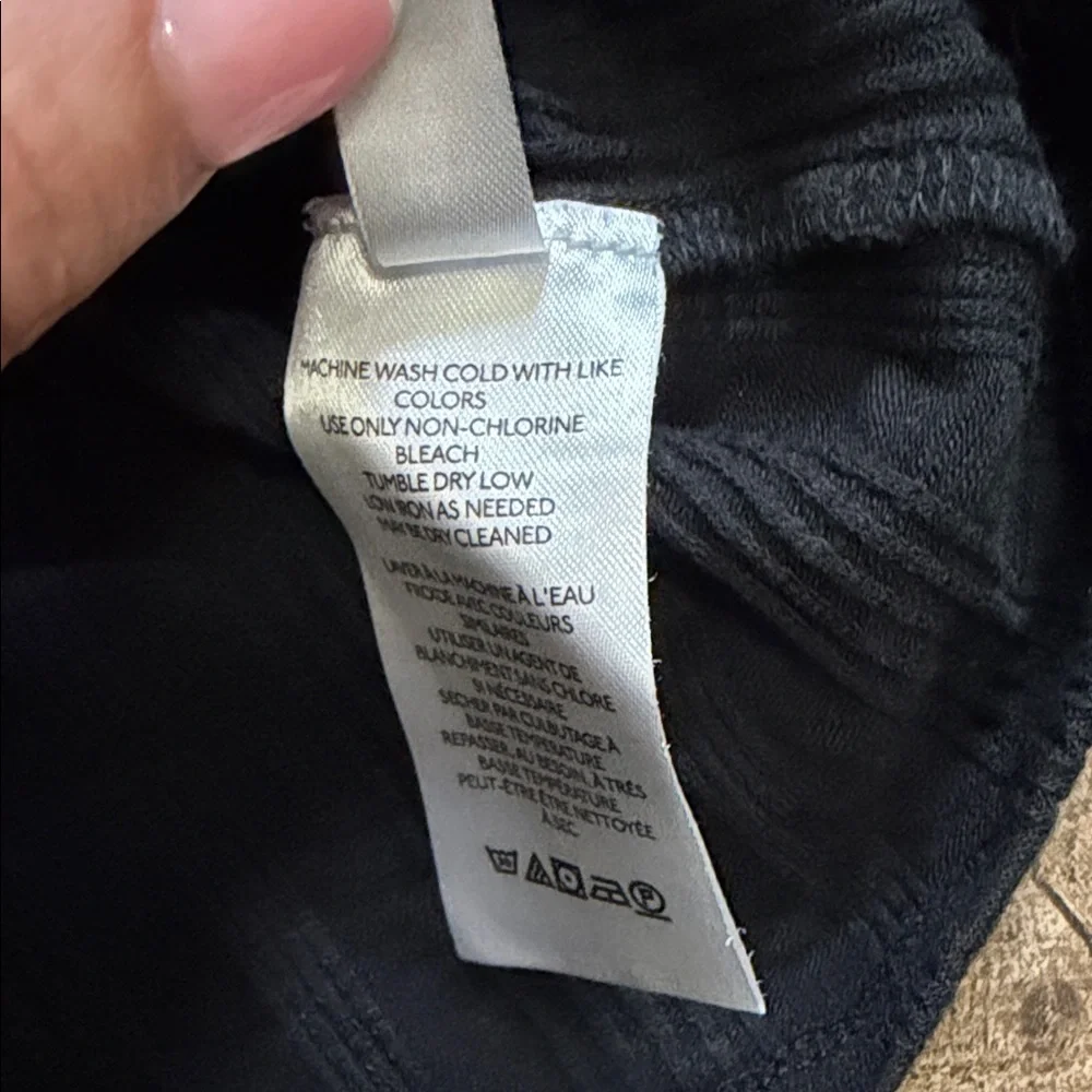 Pilcro Black Textured Tank Top - Picture 4 of 7
